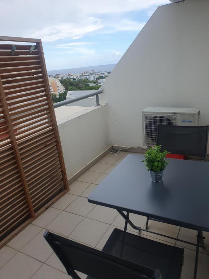 Appartement Cosy Proche De L'Aeroport T R A N S F E R T Sur Demande Saint-Denis Eksteriør bilde